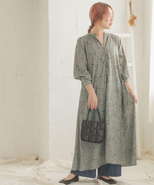 ITEMS URBANRESEARCH（アイテムズ アーバンリサーチ）の「花柄プリントワンピース（ワンピース・レディース・ブラック/ベージュ/グレー/ミント・SMALL/FREE）」の16枚目の写真