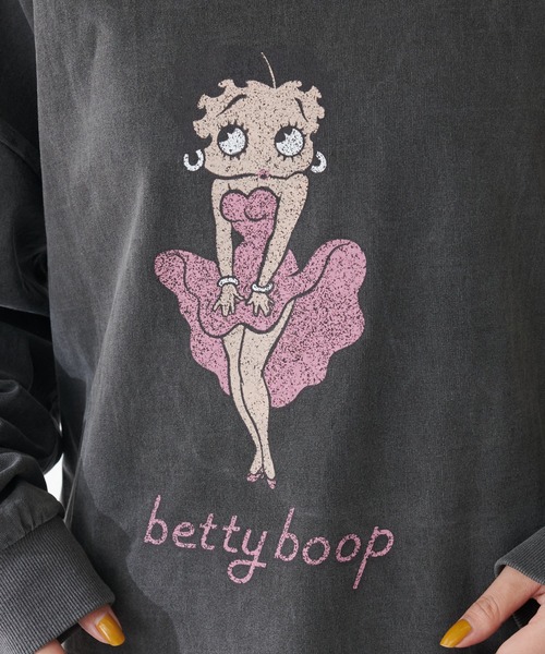 BETTY BOOP(ベティ・ブープ)の「BETTYチュニックロングTシャツ(Tシャツ/カットソー・レディース・チャコールグレー/サックスブルー/ホワイト系その他・FREE)」の11枚目の写真