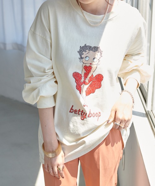 BETTY BOOP(ベティ・ブープ)の「BETTYチュニックロングTシャツ(Tシャツ/カットソー・レディース・チャコールグレー/サックスブルー/ホワイト系その他・FREE)」の22枚目の写真