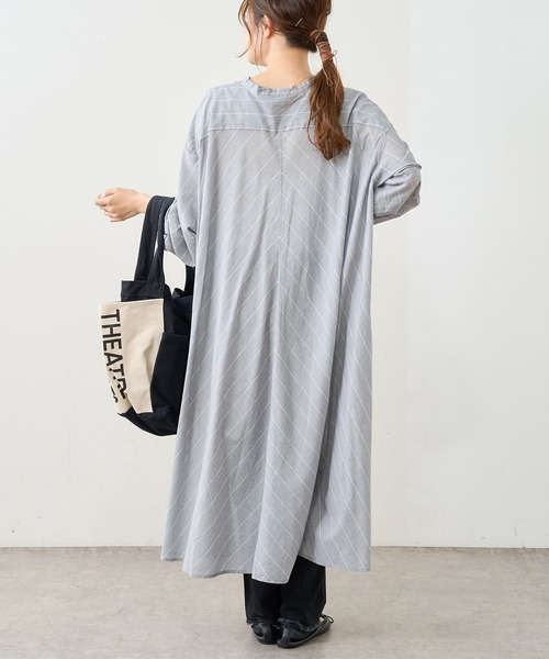 PUAL CE CIN（ピュアルセシン）の「先染めストライプノーカラーワンピース（ワンピース・レディース・ブラック/ブラウン/グリーン/ブルー・FREE）」の11枚目の写真