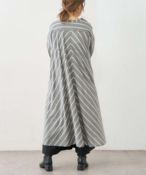 PUAL CE CIN（ピュアルセシン）の「先染めストライプノーカラーワンピース（ワンピース・レディース・ブラック/ブラウン/グリーン/ブルー・FREE）」の7枚目の写真