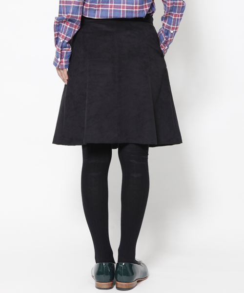 AMERICAN RAG CIE（アメリカンラグシー）の「フェイクスウェードセミフレアスカート/210-AMR-dms-L151-SK009（スカート・レディース・ブラック/ライトベージュ・0/1）」の10枚目の写真