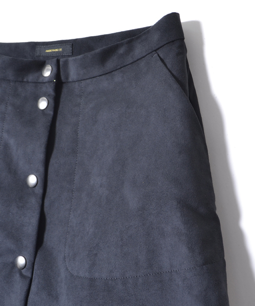 AMERICAN RAG CIE（アメリカンラグシー）の「フェイクスウェードセミフレアスカート/210-AMR-dms-L151-SK009（スカート・レディース・ブラック/ライトベージュ・0/1）」の13枚目の写真