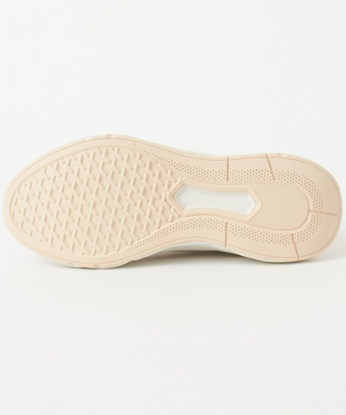 +diana(プラスダイアナ)の「【軽量・撥水加工】ミッドカットニットスニーカー(スリッポン・レディース・ブラック/ベージュ/ダークベージュ/グレー/アイボリー・22.5cm/23.5cm/24.5cm/25.5cm/23.0cm/24.0cm/25.0cm/21.5cm/22.0cm)」の16枚目の写真