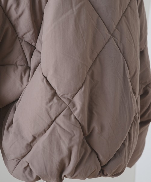 Futier land（フューティアランド）の「ダイヤキルトハイネックフェイクダウン（ダウンジャケット/コート・レディース・ブラック/ベージュ/ブラウン/アイボリー・MEDIUM）」の8枚目の写真