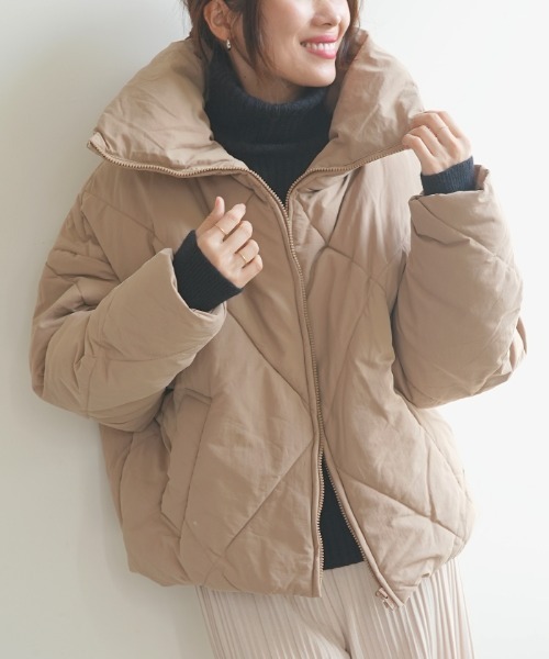 Futier land（フューティアランド）の「ダイヤキルトハイネックフェイクダウン（ダウンジャケット/コート・レディース・ブラック/ベージュ/ブラウン/アイボリー・MEDIUM）」の19枚目の写真