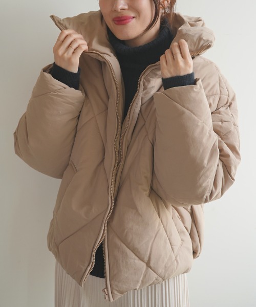 Futier land（フューティアランド）の「ダイヤキルトハイネックフェイクダウン（ダウンジャケット/コート・レディース・ブラック/ベージュ/ブラウン/アイボリー・MEDIUM）」の20枚目の写真