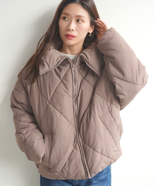 Futier land（フューティアランド）の「ダイヤキルトハイネックフェイクダウン（ダウンジャケット/コート・レディース・ブラック/ベージュ/ブラウン/アイボリー・MEDIUM）」の6枚目の写真