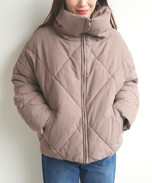 Futier land（フューティアランド）の「ダイヤキルトハイネックフェイクダウン（ダウンジャケット/コート・レディース・ブラック/ベージュ/ブラウン/アイボリー・MEDIUM）」の14枚目の写真