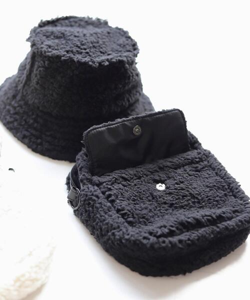 coen by Mr.SZK（コーエンバイミスタースズキ）の「ボアショルダーバッグ【coen × Mr.SZK】（セット着用可能アイテム）（ショルダーバッグ・メンズ・ブラック/オフホワイト・FREE）」の21枚目の写真