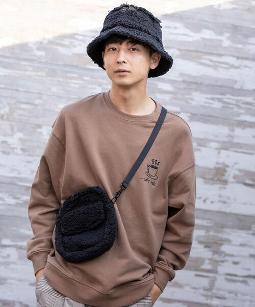 coen by Mr.SZK（コーエンバイミスタースズキ）の「ボアショルダーバッグ【coen × Mr.SZK】（セット着用可能アイテム）（ショルダーバッグ・メンズ・ブラック/オフホワイト・FREE）」の3枚目の写真