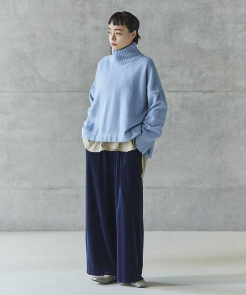 conges payes ADIEU TRISTESSE（コンジェ ペイエ アデュートリステス）の「congés payés× setsuko todorokiCollaboration　「VELOR PANTS」（その他パンツ・レディース・アイボリー/ダークブルー・38）」の7枚目の写真