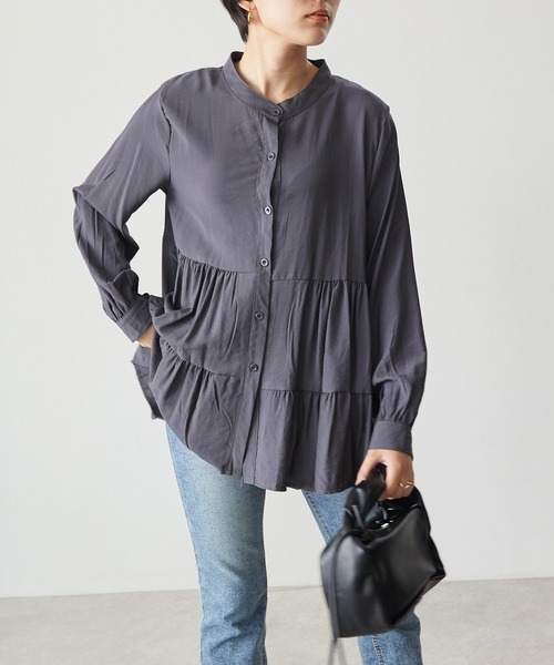 ECRIRE(エクリール)の「ティアード切替BL(シャツ/ブラウス・レディース・グレー/オフホワイト/ブラック・M)」の5枚目の写真