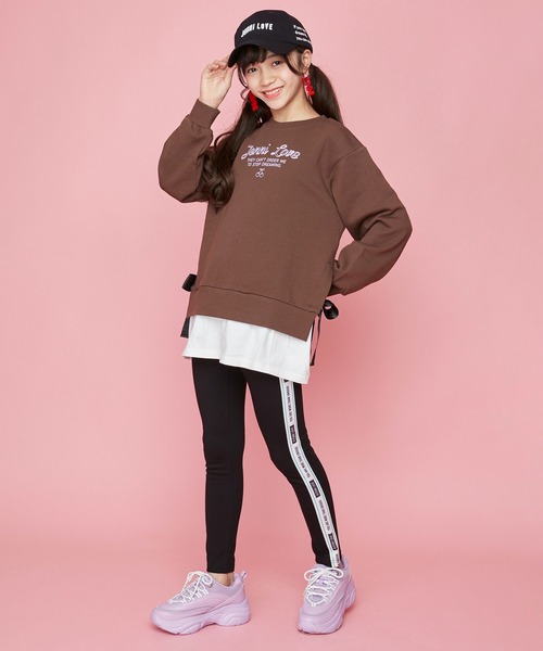 JENNI love（ジェニィラブ）の「スリットレイヤード風トレーナー（スウェット・キッズ・ミント/ブラック/ブラウン・150cm/160cm/130cm/140cm）」の12枚目の写真