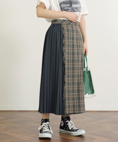 AULI(アウリィ)の「【低身長向けサイズ】チェックプリーツラップ風スカート(スカート・レディース・イエロー/オレンジ/グリーン・S/XS)」の2枚目の写真