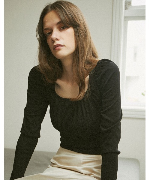 mangata（モンガータ）の「Square neck tee（Tシャツ/カットソー・レディース・ホワイト/ブラック・FREE）」の2枚目の写真