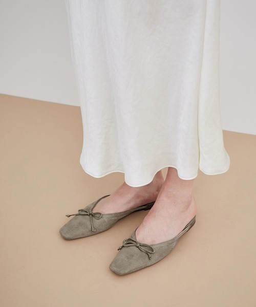 ADAM ET ROPE'(アダムエロペ)の「フラットボウミュール(サンダル・レディース・ブラック/グレー/ピンク・23.5cm/24.5cm/23.0cm/24.0cm)」の11枚目の写真