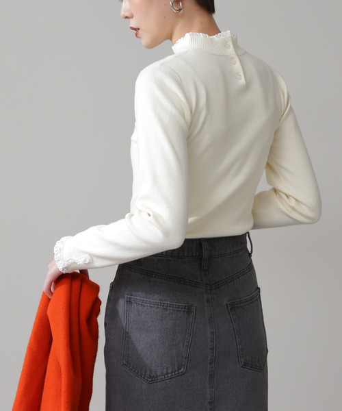 N.（N. Natural Beauty Basic）（エヌエヌナチュラルビューティーベーシック）の「レースハイネック総針ニット（ニット/セーター・レディース・ホワイト/ブラック/ベージュ・MEDIUM）」の13枚目の写真