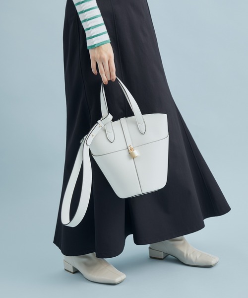 VIS（ビス）の「【WEB限定カラー】【マルチWAY】錠前変型トートバッグ（ハンドバッグ・レディース・ベージュ系その他/ブラウン/ホワイト/サックスブルー/ブラック・FREE）」の11枚目の写真