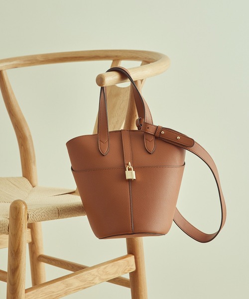 VIS（ビス）の「【WEB限定カラー】【マルチWAY】錠前変型トートバッグ（ハンドバッグ・レディース・ベージュ系その他/ブラウン/ホワイト/サックスブルー/ブラック・FREE）」の18枚目の写真