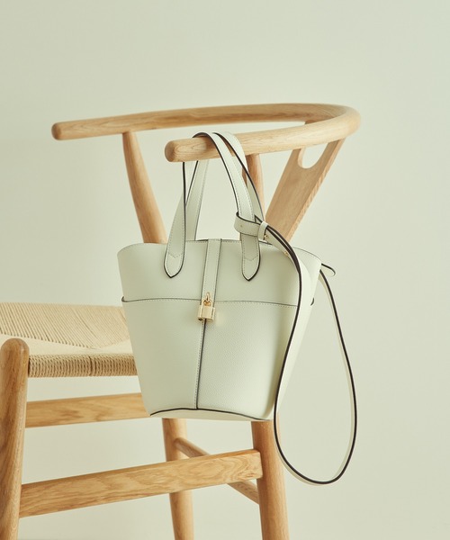 VIS（ビス）の「【WEB限定カラー】【マルチWAY】錠前変型トートバッグ（ハンドバッグ・レディース・ベージュ系その他/ブラウン/ホワイト/サックスブルー/ブラック・FREE）」の17枚目の写真