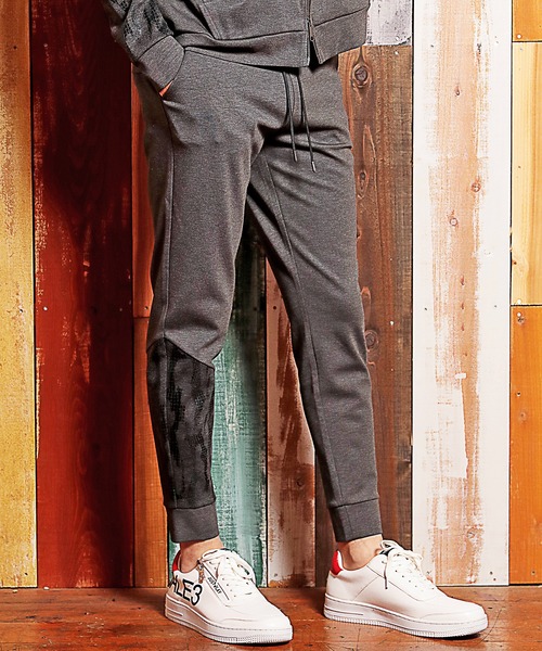 RATTLE TRAP（ラトルトラップ）の「【JUST PLAY】パイソン柄切替ジョガーパンツ（スウェットパンツ・メンズ・ブラック/グレー・S/M/L）」の7枚目の写真