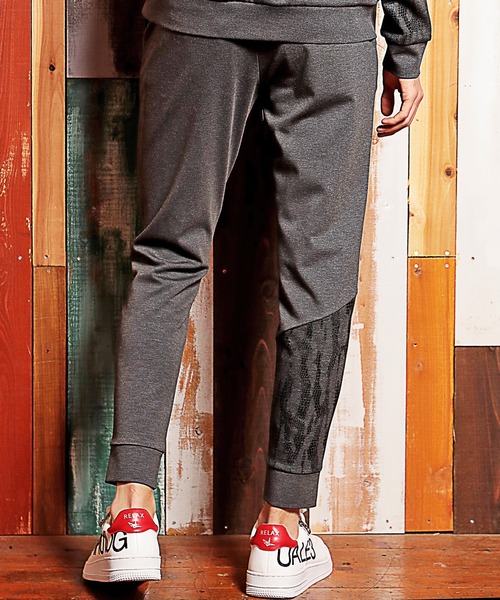 RATTLE TRAP（ラトルトラップ）の「【JUST PLAY】パイソン柄切替ジョガーパンツ（スウェットパンツ・メンズ・ブラック/グレー・S/M/L）」の11枚目の写真