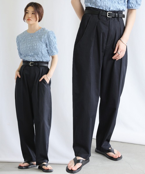 select MOCA（セレクトモカ）の「2022 SS ハイウエストカーブタックパンツ（カーゴパンツ・レディース・ブラック/ベージュ/カーキ・SMALL/MEDIUM）」の2枚目の写真