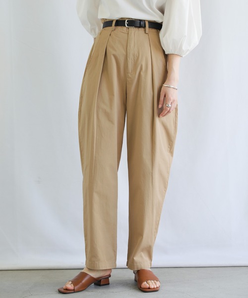 select MOCA（セレクトモカ）の「2022 SS ハイウエストカーブタックパンツ（カーゴパンツ・レディース・ブラック/ベージュ/カーキ・SMALL/MEDIUM）」の11枚目の写真