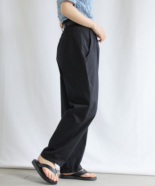 select MOCA（セレクトモカ）の「2022 SS ハイウエストカーブタックパンツ（カーゴパンツ・レディース・ブラック/ベージュ/カーキ・SMALL/MEDIUM）」の19枚目の写真