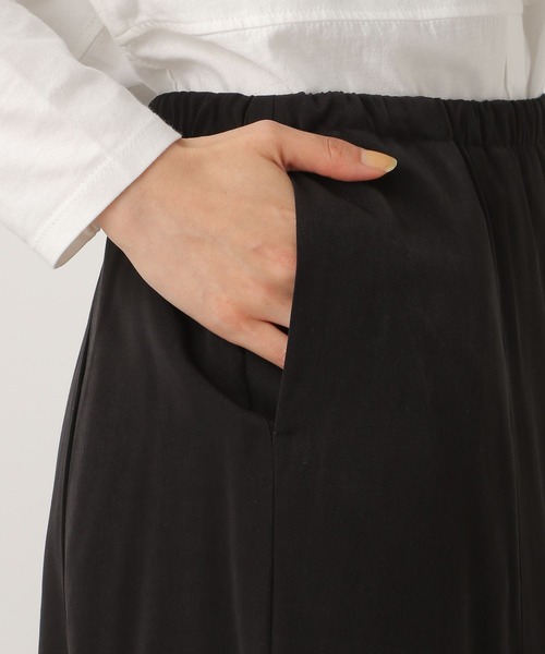 LEPSIM(レプシィム)の「マーメイドロングスカート 266315(スカート・レディース・ブラック/カーキ/ライトパープル/グレイッシュベージュ・MEDIUM/LARGE)」の10枚目の写真