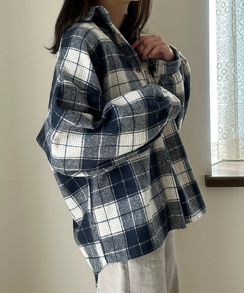 Cham.(チャム)の「色味がかわいいチェックシャツ(シャツ/ブラウス・レディース・ブラウン/ブラック/ネイビー/グレー・F)」の1枚目の写真