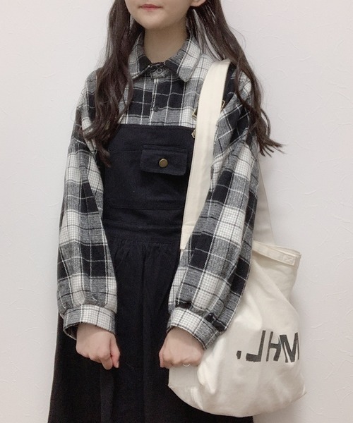 Cham.(チャム)の「色味がかわいいチェックシャツ(シャツ/ブラウス・レディース・ブラウン/ブラック/ネイビー/グレー・F)」の2枚目の写真