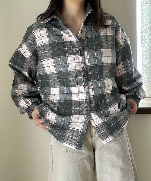 Cham.(チャム)の「色味がかわいいチェックシャツ(シャツ/ブラウス・レディース・ブラウン/ブラック/ネイビー/グレー・F)」の21枚目の写真