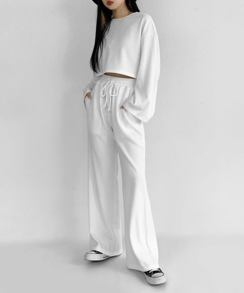 LVEU.（ラブユ.）の「Cropped rib setup / クロップドリブセットアップ（セットアップ・レディース・ホワイト/ブラック・FREE）」の2枚目の写真