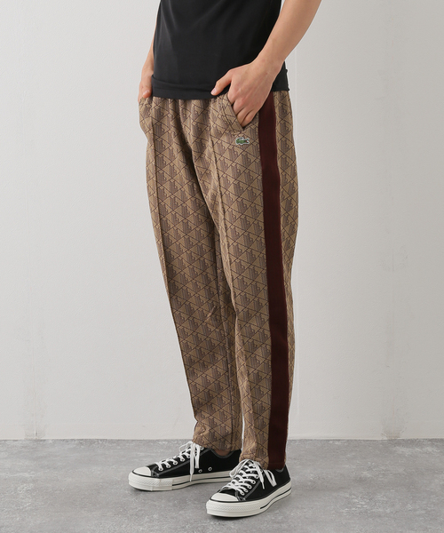 LACOSTE L!VE（ラコステライブ）の「【LACOSTE L!VE / ラコステ ライブ】モノグラムジャカードトラックパンツ（その他パンツ・メンズ・ベージュ/グリーン・SMALL/MEDIUM）」の2枚目の写真