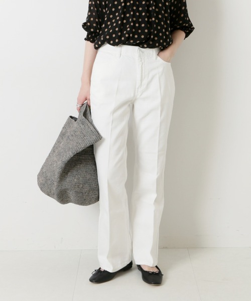 Spick & Span(スピックアンドスパン)の「リアクティブデニムパンツ(デニムパンツ・レディース・ホワイト/ネイビー・38/36/34)」の1枚目の写真