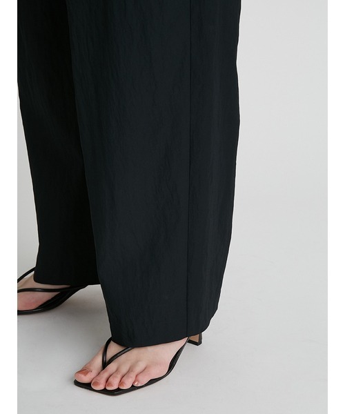 FRAY I.D（フレイアイディー）の「ツータックマットツイルパンツ（その他パンツ・レディース・ブラック/アイボリー/ブルー・1/0）」の18枚目の写真