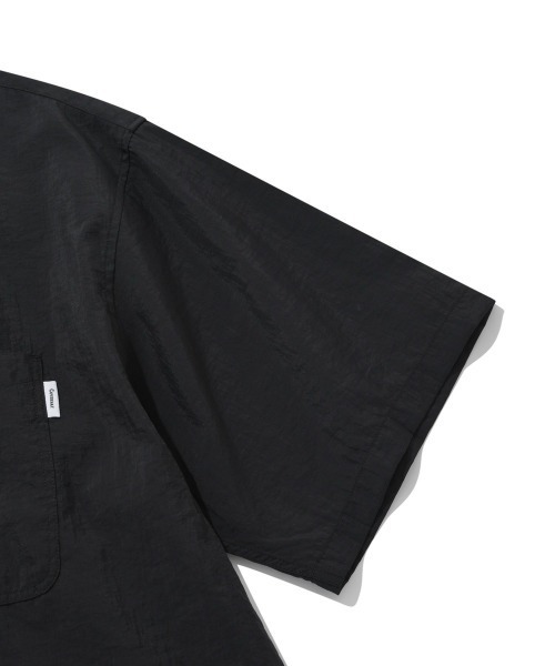 COVERNAT（カバーナット）の「【COVERNAT】UTILITY HALFSHIRTS / カバーナット ユーティリティ ハーフシャツ（シャツ/ブラウス・メンズ・ブラック・LARGE/MEDIUM）」の7枚目の写真