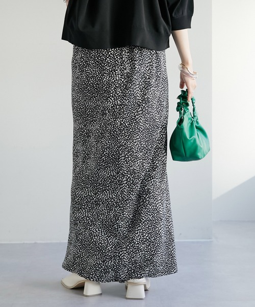 DISCOAT（ディスコート）の「ダルメシアン柄マーメイドスカート（スカート・レディース・ブラック/アイボリー・SMALL/MEDIUM）」の19枚目の写真