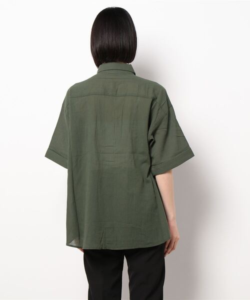 HONEYSUCKLE ROSE（ハニーサックルローズ）の「【HONEYSUCKLE ROSE】サファリビッグシャツ（シャツ/ブラウス・レディース・オフホワイト/カーキブラウン・M/L）」の4枚目の写真