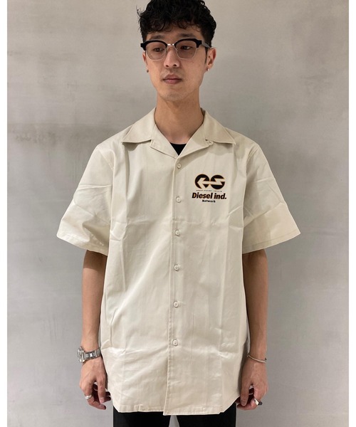 DIESEL(ディーゼル)の「メンズ シャツ 半そで バックプリント(シャツ/ブラウス・メンズ・ホワイト/パープル・SMALL/MEDIUM/LARGE/X-LARGE/XX-LARGE/X-SMALL)」の20枚目の写真