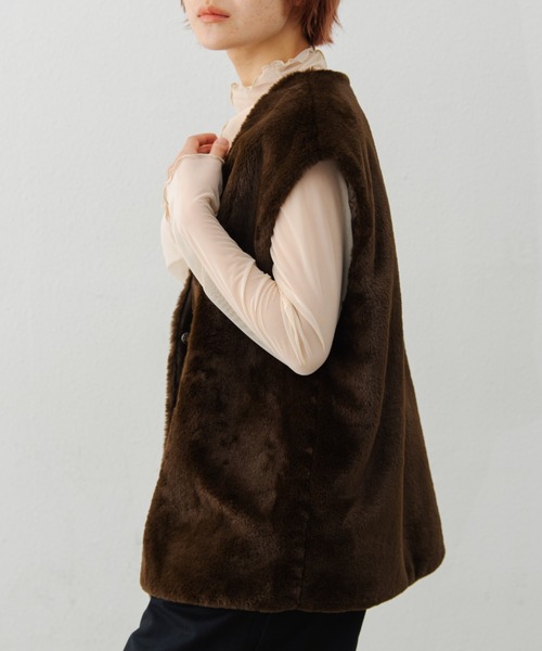 MERLOT(メルロー)の「ファーベスト(ベスト・レディース・ブラウン/アイボリー/キャメル・FREE)」の14枚目の写真