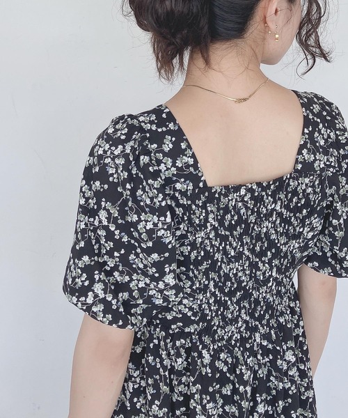 AS KNOW AS plus(アズノゥアズプラス)の「♪シャーリング5分袖ワンピース(ワンピース・レディース・ブラック/ブラック系その他/ブラウン系その他/ブルー・FREE)」の8枚目の写真