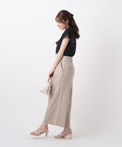 couture brooch(クチュールブローチ)の「◆【2WAYリボンで印象チェンジ!オフィスにもOK】リボンボウタイ フリルブラウス(シャツ/ブラウス・レディース・オフホワイト/サックスブルー/ブラック系・40/38/42/36)」の14枚目の写真