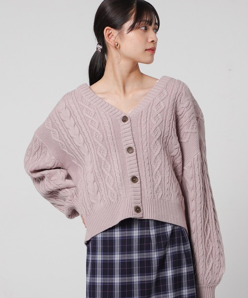 Honeys（ハニーズ）の「ケーブル編Ｖカーデ（カーディガン/ボレロ・レディース・ブラック/ベージュ/レッド/サックスブルー/ピンク/グリーン/アイボリー/モカ・S/M/L）」の20枚目の写真