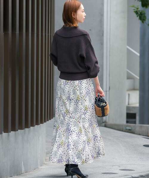 URBAN RESEARCH ROSSO(アーバンリサーチロッソ)の「【hareko×ROSSO】ランダムフラワープリントスカート(スカート・レディース・アイボリー/ネイビー・36/38)」の13枚目の写真