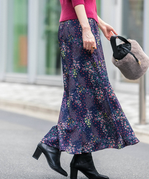 URBAN RESEARCH ROSSO(アーバンリサーチロッソ)の「【hareko×ROSSO】ランダムフラワープリントスカート(スカート・レディース・アイボリー/ネイビー・36/38)」の16枚目の写真