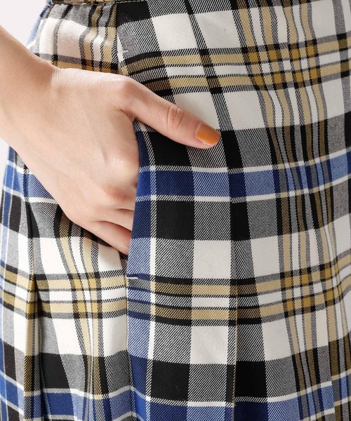 niko and...（ニコアンド）の「ツイルチェックキルトスカート（スカート・レディース・ブラウン/ネイビー/オフホワイト/ブルー・MEDIUM/LARGE）」の19枚目の写真