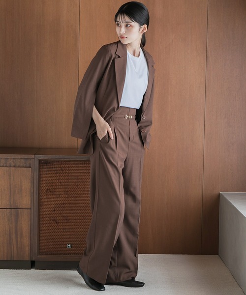 Dita Muaj.（ディータムアージュ）の「【ZOZO限定】ハイウエストタック入りスラックスパンツ（スラックス・レディース・グレイッシュベージュ/ダークネイビー/ブラウン・FREE）」の2枚目の写真